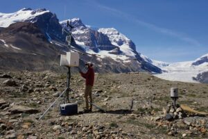 JConway_CRHO_Athabasca_Glacier_LMartell